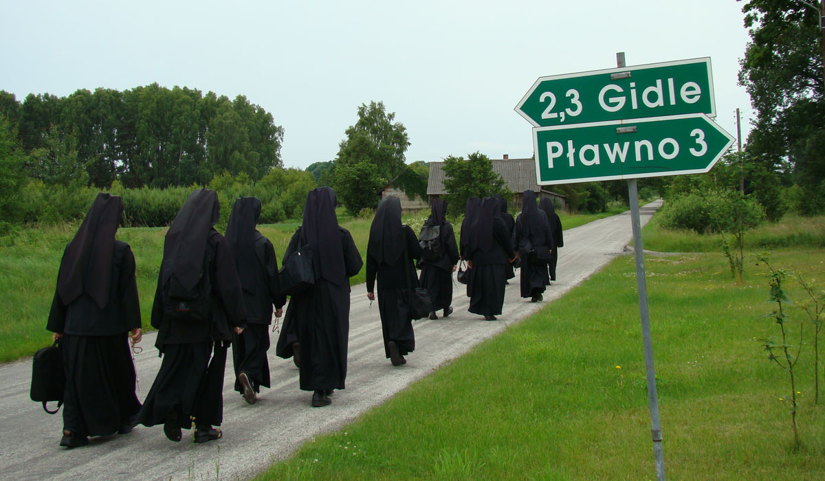 Pielgrzymka sióstr do Gidel