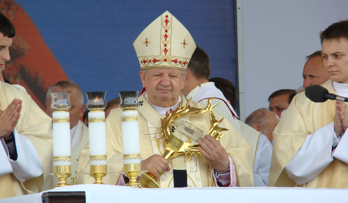 Wprowadzenie relikwii bł. Jana Pawła II do Centrum "Nie lękajcie się!"