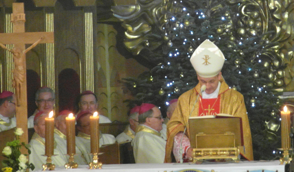 Sakra biskupia i ingres Ks. Bpa Romana Pindla