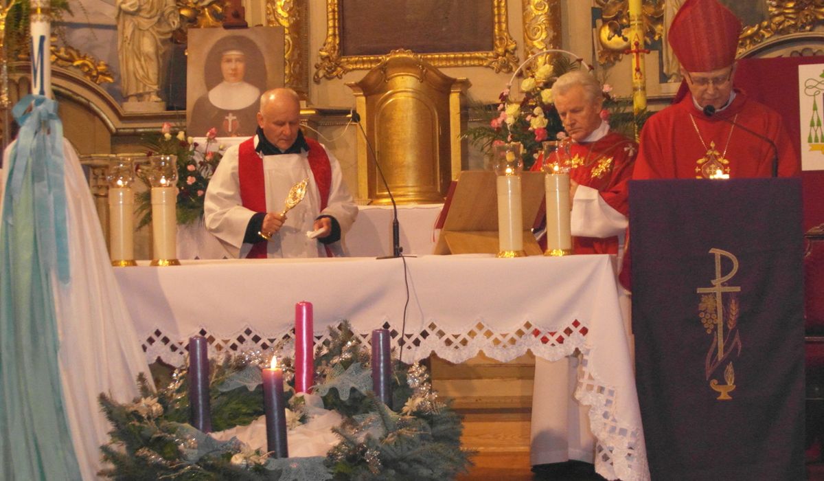 Dziękczynienie za dar beatyfikacji Matki Klary Szczęsnej w Lubowidzu