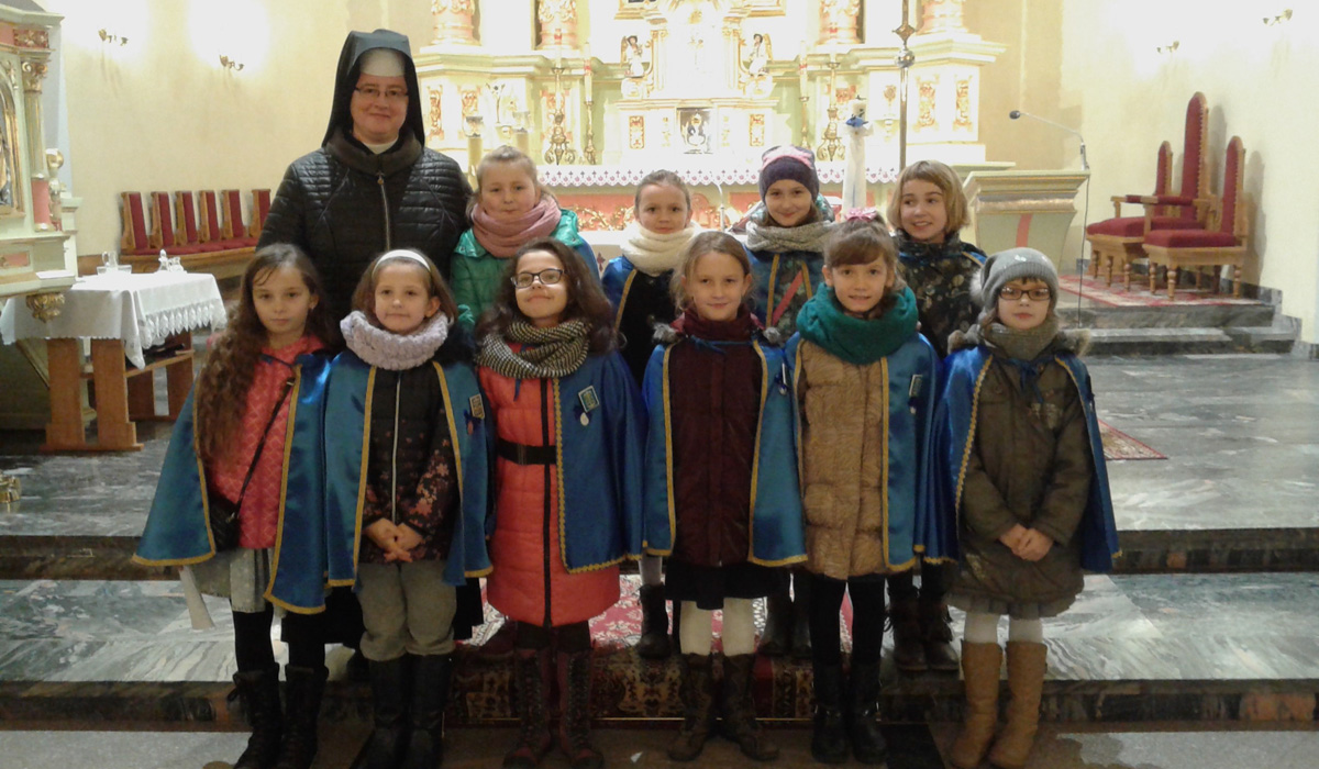 Przyjęcie do Dziecięcej Służby Maryjnej w Łęgu Tarnowskim