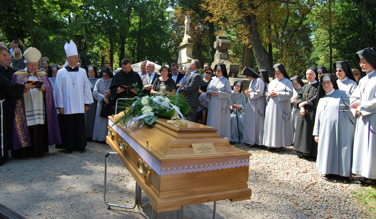 Jej życie było czuwaniem przy Umiłowanym