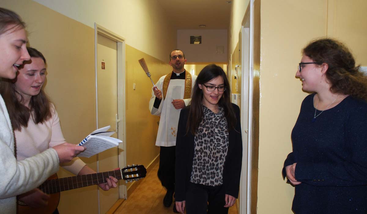 Wizyta duszpasterska w bursie dla studentek