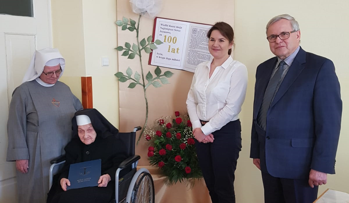 Wiele łask od Bożego Serca dla Drogiej Solenizantki!
