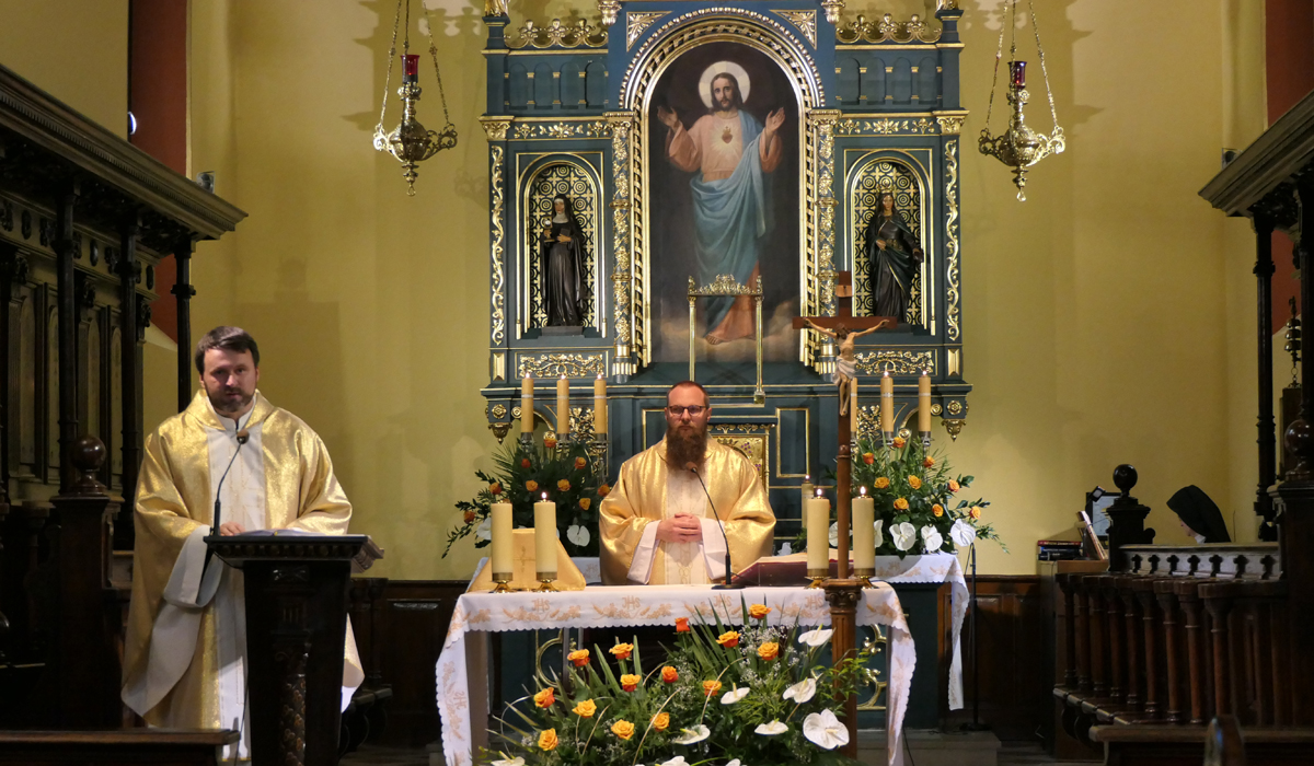 Triduum przed uroczystością NSPJ w kościele Sióstr Sercanek w Krakowie