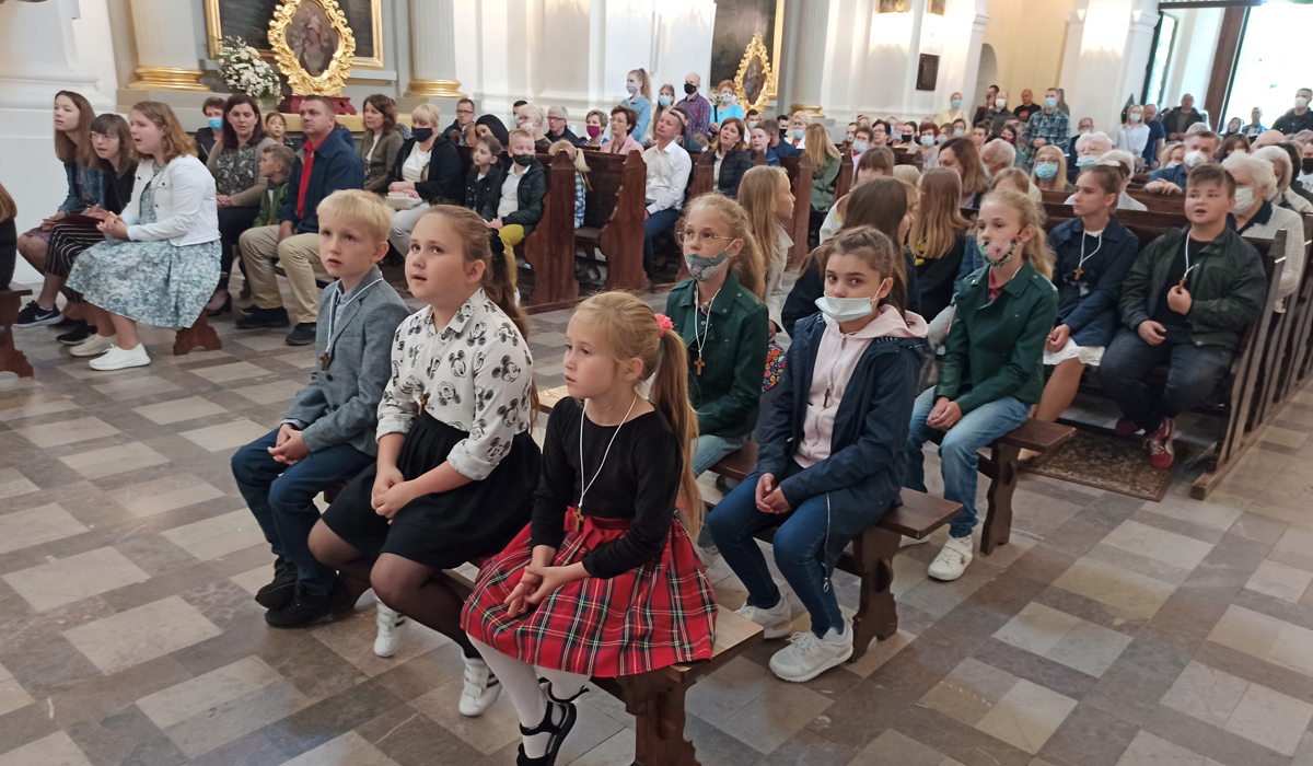 Przyjęcie do Dziecięcej Rodziny Sercańskiej w Warce