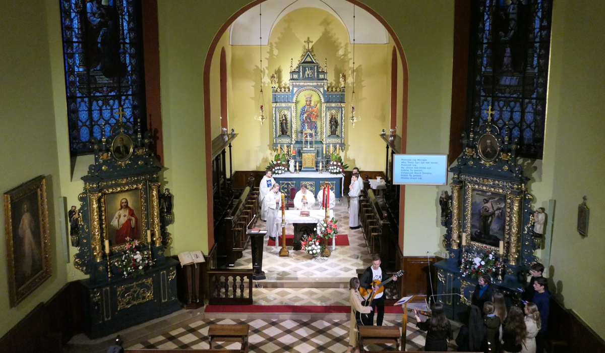 Msza św. w intencji maturzystów w kościele Sióstr Sercanek w Krakowie